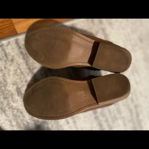 Universal Threads Booties - Picture 2 of 2